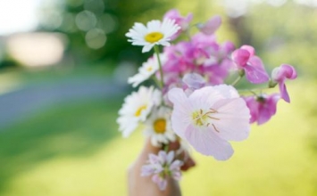 Hiện tại vui tương lai vui